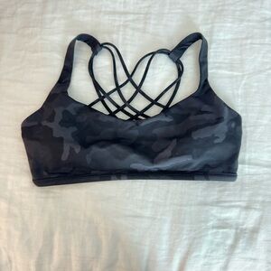 Lululemon Free to Be Bra